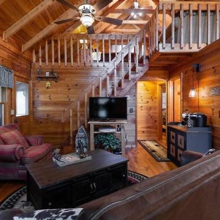 Mountain Time Cabin, Hot Tub, Fire Pit, Fireplace Blue Ridge Exterior foto