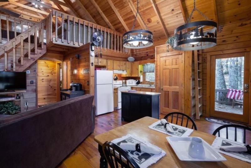 Mountain Time Cabin, Hot Tub, Fire Pit, Fireplace Blue Ridge Exterior foto