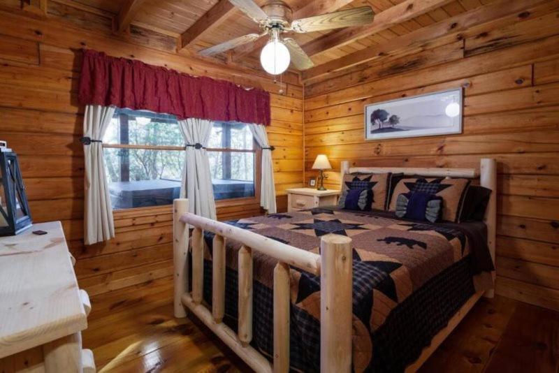 Mountain Time Cabin, Hot Tub, Fire Pit, Fireplace Blue Ridge Exterior foto