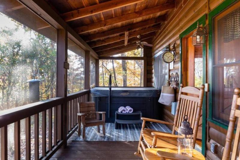 Mountain Time Cabin, Hot Tub, Fire Pit, Fireplace Blue Ridge Exterior foto